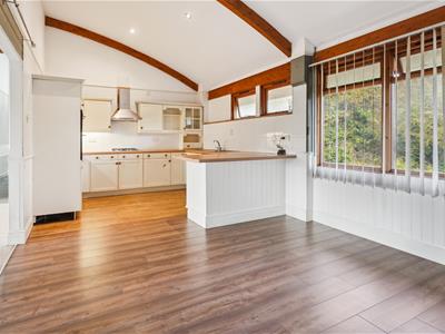 KITCHEN/ DINING ROOM